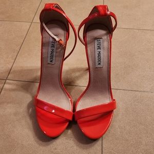 Steve Madden very dainty heels